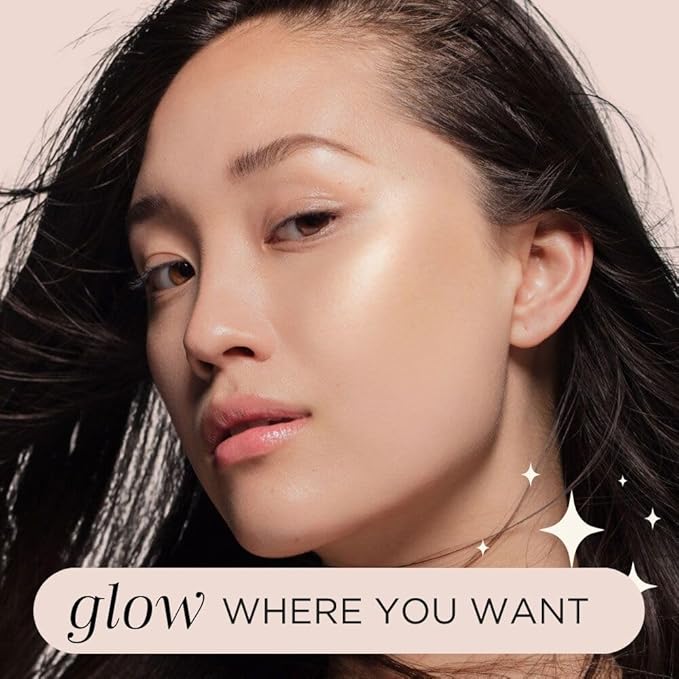 HALEYS Fan Brush VEGAN+CRUELTY-FREE, Sustainable Wood, Vegan Bristles for Airbrushed Finish, For highlighter application, Streak-free, Perfect Blending, Blurs, Smooths with Control