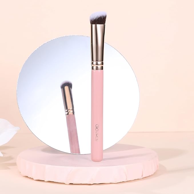 GLO&RAY Angled Concealer Brush with Cap – Flat Top Synthetic Makeup Brush for Under Eye, Spot Coverage, Travel Size Concealer Blending Tool for Liquid & Cream Application (Pink)