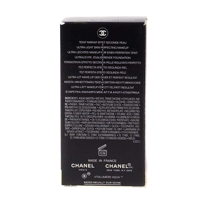Chanel Vitalumiere Aqua Ultra Light Skin Perfecting Makeup SPF 15-30 ml, No.40 Beige