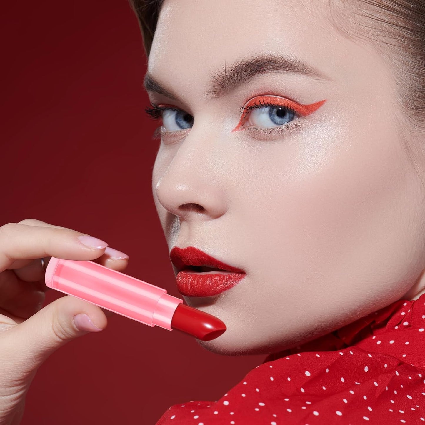 Nuanchu 200 Pcs Lip Balm Tubes Empty Lip Gloss Tubes Bulk Women 0.186 Oz/ 5.5 ml Lip Gloss Container Kit Clear PVC Lip Containers with Caps for DIY(Multicolor)