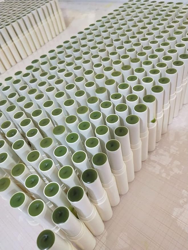 2pcs Lip Lightening for Dark Lips Lip Brightener for Smokers Dark Lip Treatment Lightening Cream for Pink Lips Lip Lightener for Smoker Lips Lip Lightening balm for Men and Women (Green)