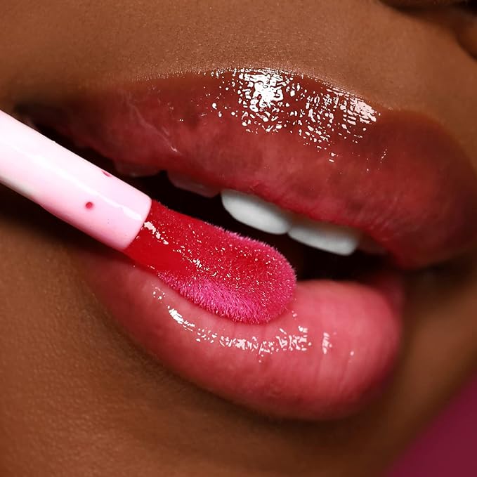 Milani Lip Oil with Vitamin E for Instant Hydration, Fruit Extract Infused Lip Treatment and Moisturizing Lip Gloss - Strawberry Melon